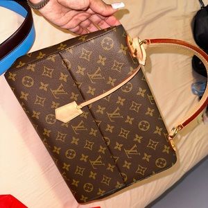 Louis Vuitton Culny MM 2020